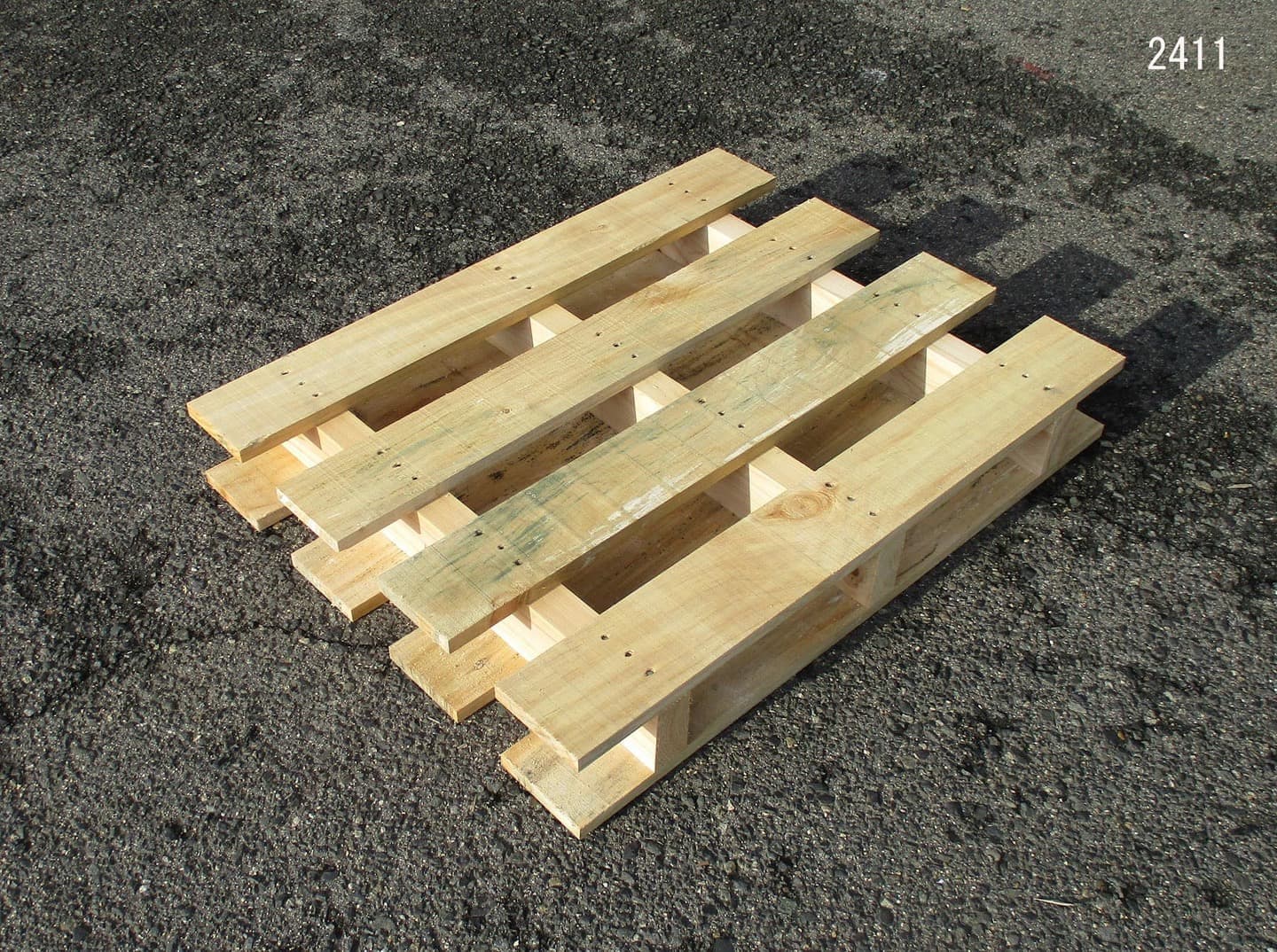 新品木製パレット