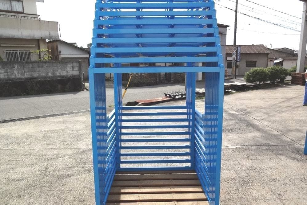 新品逆ネスティングラック　新品　逆ネステナー